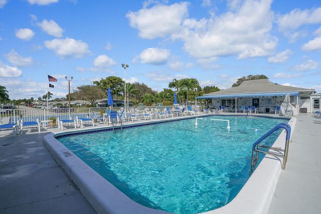 202 High Point Terrace W A, Delray Beach, FL 33445
