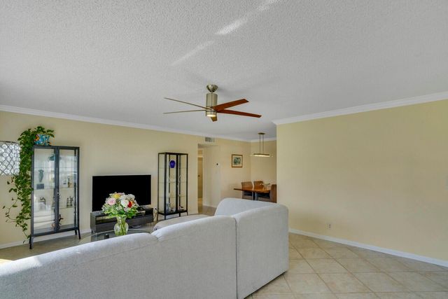 202 High Point Terrace W A, Delray Beach, FL 33445