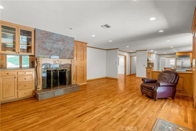 591 Busch Place, Pasadena, CA 91105