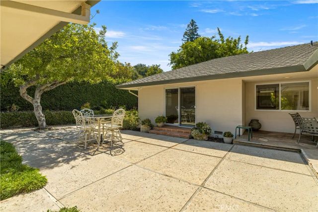 591 Busch Place, Pasadena, CA 91105