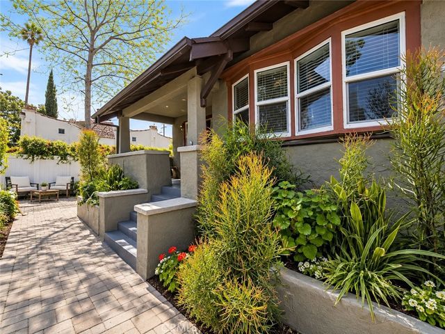 1411 Mohawk, Los Angeles, CA 90026