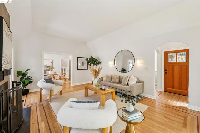 1339 Thousand Oaks Blvd., Albany, CA 94706