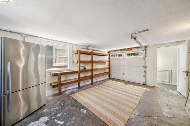 1339 Thousand Oaks Blvd., Albany, CA 94706