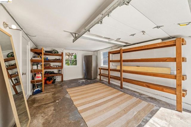 1339 Thousand Oaks Blvd., Albany, CA 94706