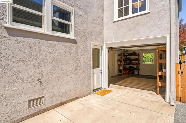 1339 Thousand Oaks Blvd., Albany, CA 94706