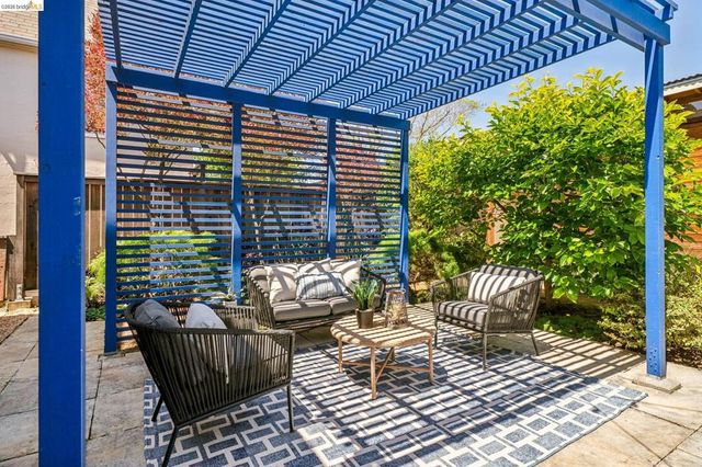 1339 Thousand Oaks Blvd., Albany, CA 94706