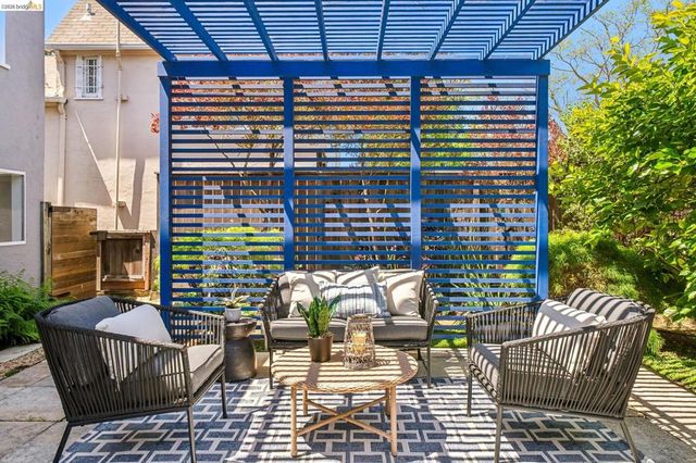 1339 Thousand Oaks Blvd., Albany, CA 94706
