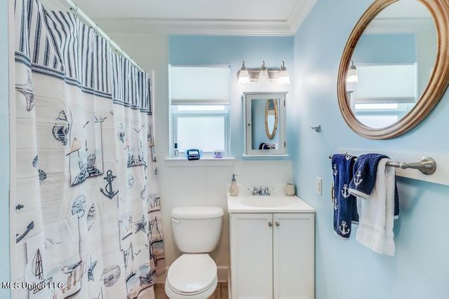 410 Old Spanish Trail, B, Waveland, MS 39576