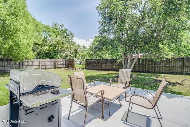 410 Old Spanish Trail, B, Waveland, MS 39576