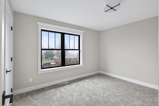 5319 Glenwood Avenue, Golden Valley, MN 55422