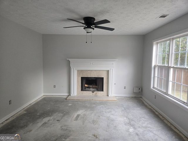 1090 Chapel Hill Drive SE, Lawrenceville, GA 30045
