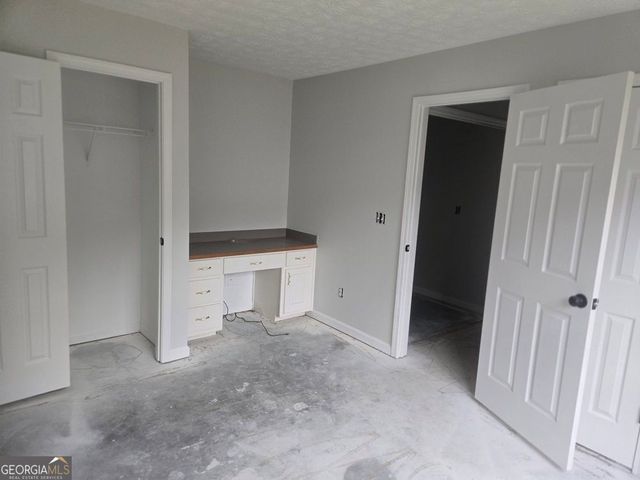 1090 Chapel Hill Drive SE, Lawrenceville, GA 30045
