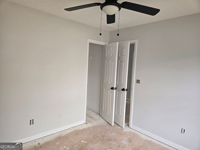 1090 Chapel Hill Drive SE, Lawrenceville, GA 30045
