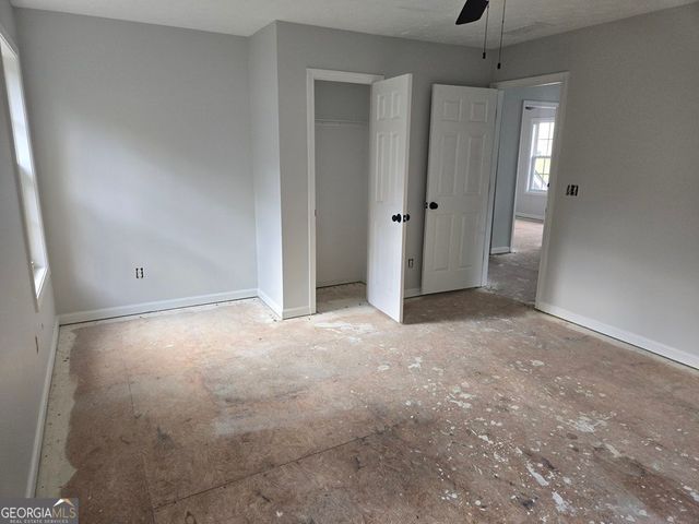 1090 Chapel Hill Drive SE, Lawrenceville, GA 30045