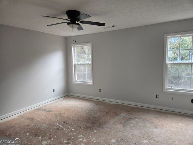 1090 Chapel Hill Drive SE, Lawrenceville, GA 30045