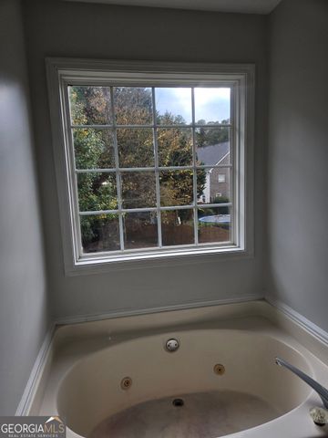 1090 Chapel Hill Drive SE, Lawrenceville, GA 30045