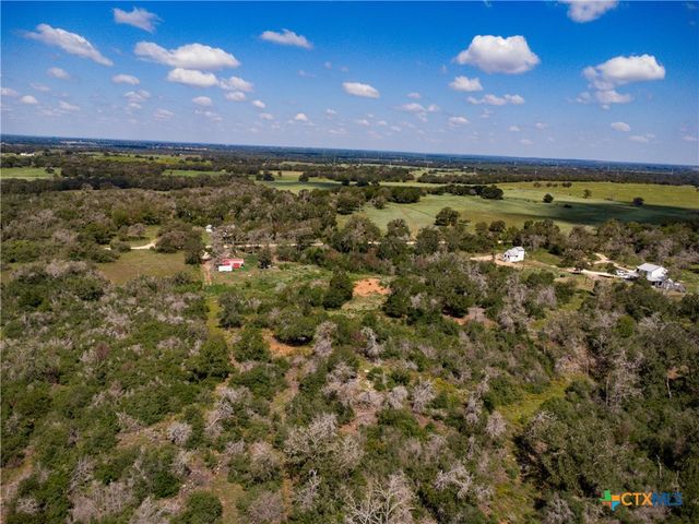 394 Turkey Hollow Road, Luling, TX 78648