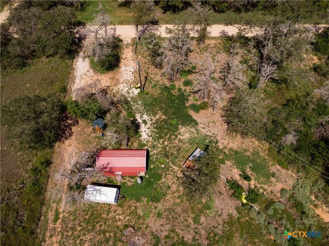 394 Turkey Hollow Road, Luling, TX 78648