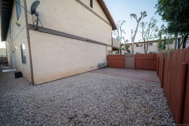 909 Martin Dr A, Escondido, CA 92026