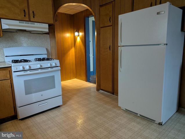 616 E 5TH ST, Bellwood, PA 16617