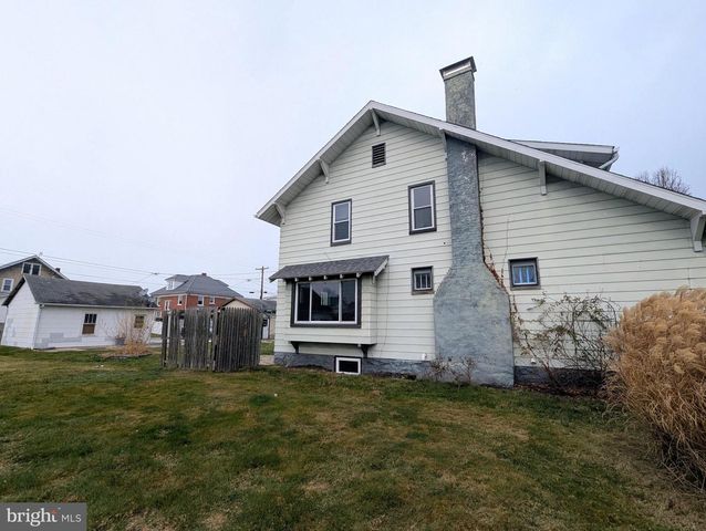 616 E 5TH ST, Bellwood, PA 16617