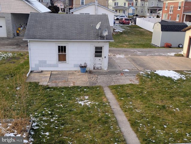 616 E 5TH ST, Bellwood, PA 16617