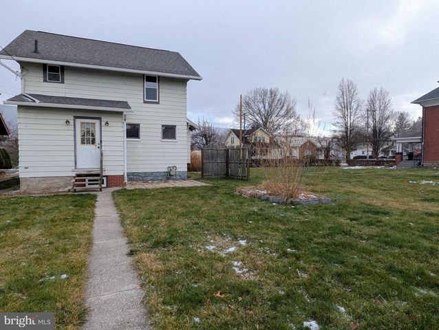 616 E 5TH ST, Bellwood, PA 16617