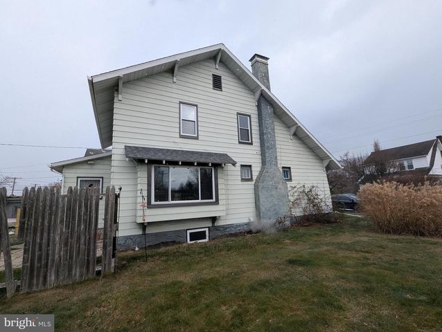 616 E 5TH ST, Bellwood, PA 16617