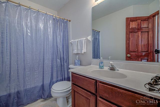 831 Greenwood Lane, Trenton, OH 45067