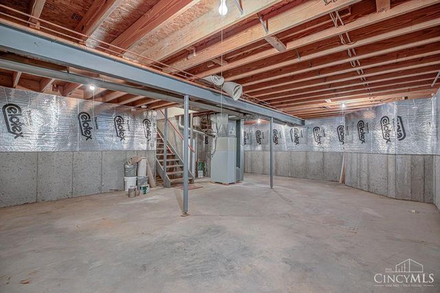 831 Greenwood Lane, Trenton, OH 45067