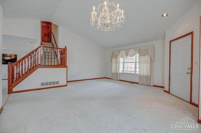 831 Greenwood Lane, Trenton, OH 45067