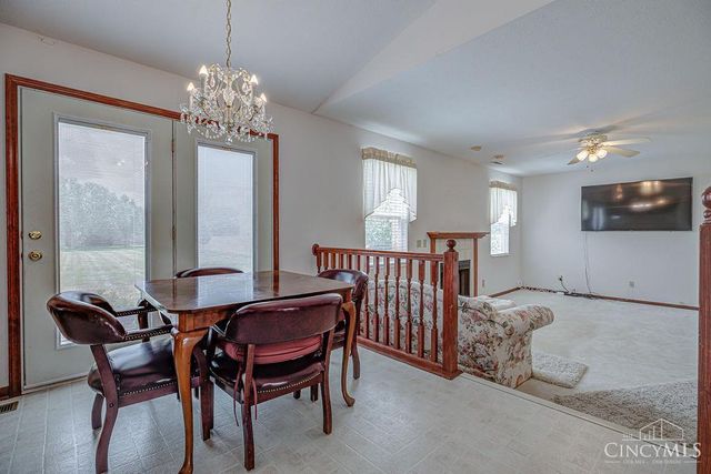 831 Greenwood Lane, Trenton, OH 45067