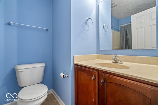 5865 Belvista Drive, Plainfield, IN 46168