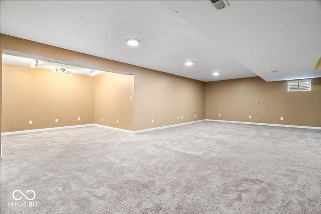 5865 Belvista Drive, Plainfield, IN 46168