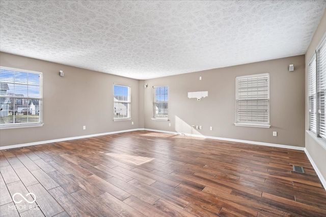 5865 Belvista Drive, Plainfield, IN 46168