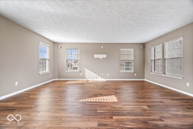 5865 Belvista Drive, Plainfield, IN 46168