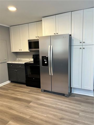 53 Pool Circle, Auburn, GA 30011