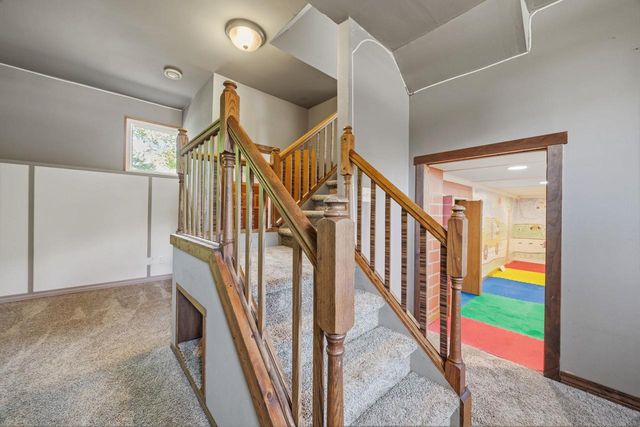 873 Oak Ridge Lane, Genoa City, WI 53128