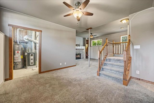 873 Oak Ridge Lane, Genoa City, WI 53128