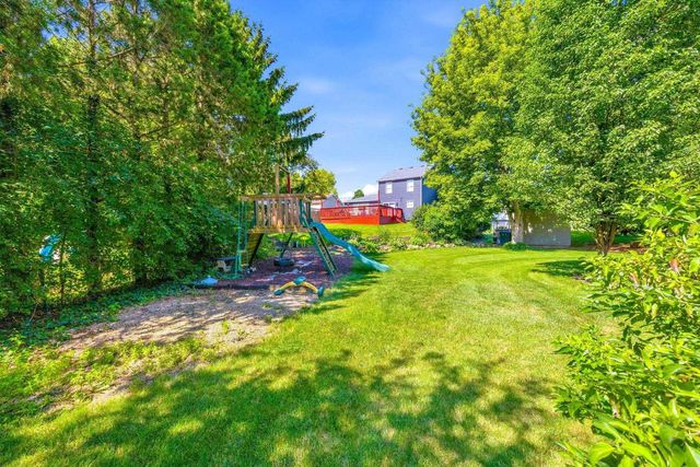 873 Oak Ridge Lane, Genoa City, WI 53128