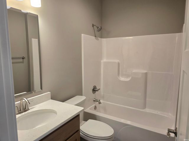 5502 Rio Azul Cove, Fort Wayne, IN 46818