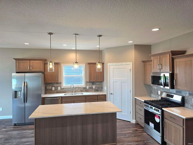 5502 Rio Azul Cove, Fort Wayne, IN 46818