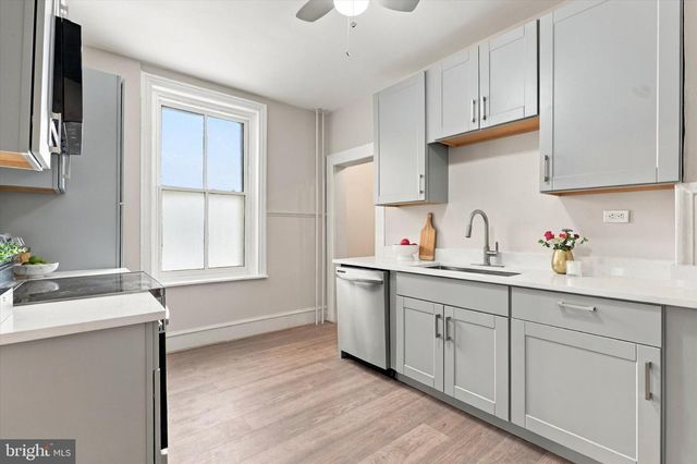 810 GEORGE ST, Norristown, PA 19401