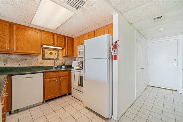 202 Reef Ave 506, Corpus Christi, TX 78402