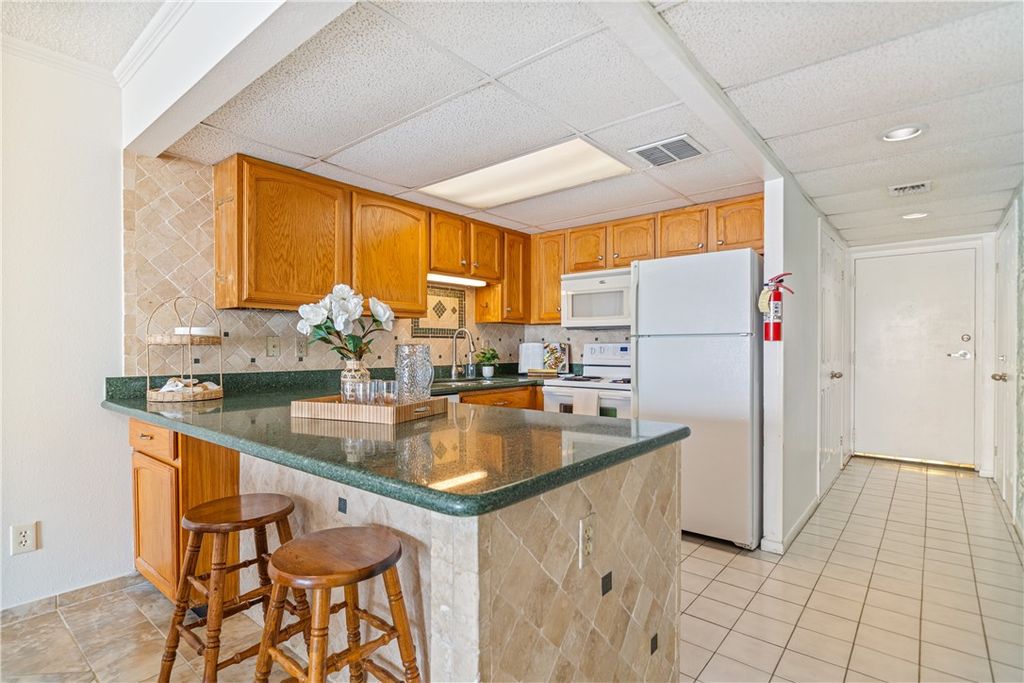 202 Reef Ave 506, Corpus Christi, TX 78402 — photo 5