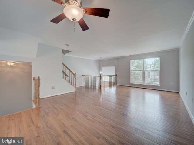 8241 HUMPHREY LN, Manassas, VA 20109