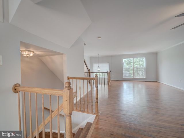 8241 HUMPHREY LN, Manassas, VA 20109