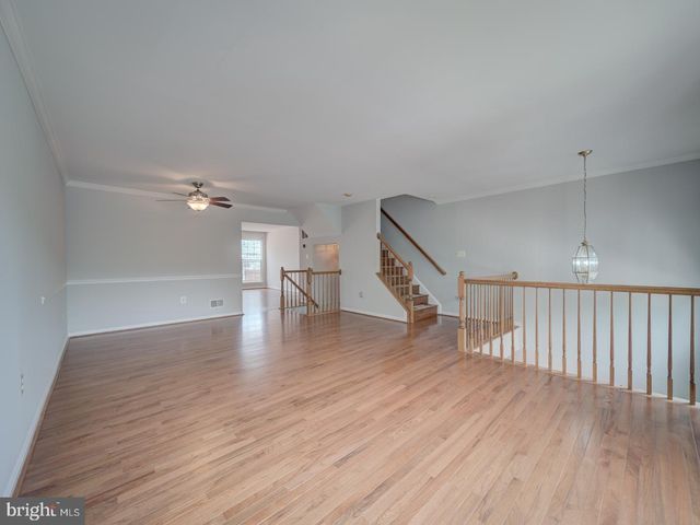 8241 HUMPHREY LN, Manassas, VA 20109
