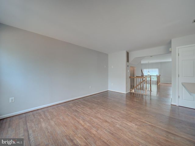 8241 HUMPHREY LN, Manassas, VA 20109