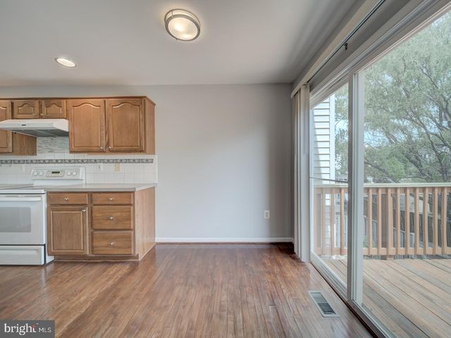 8241 HUMPHREY LN, Manassas, VA 20109